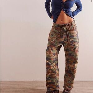 We The Free Moxie Printed Low - Slung Barrel Jeans